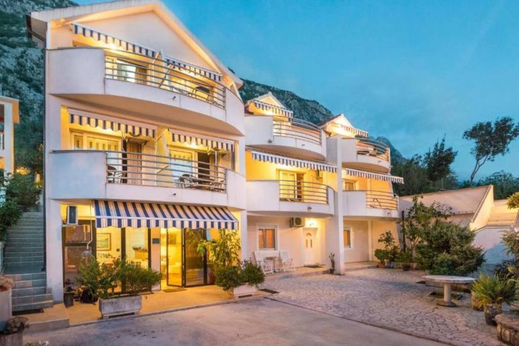 Majka Apartments Kotor Ngoại thất bức ảnh
